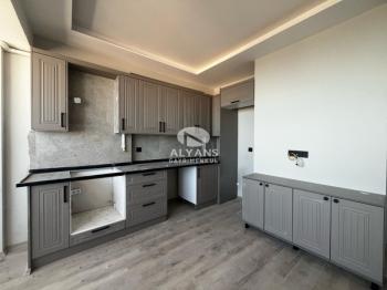 ALYANS'TAN MERKEZİ KONUMDA DENİZE SIFIR LEB-İ DERYA CAZİP 1+1