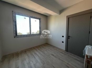 ALYANS'TAN MERKEZİ KONUMDA DENİZE SIFIR LEB-İ DERYA CAZİP 1+1