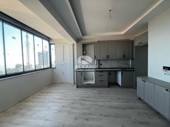 ALYANS'TAN MERKEZİ KONUMDA DENİZE SIFIR LEB-İ DERYA CAZİP 1+1