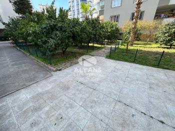 ALYANS'TAN MERKEZİ KONUMDA MASRAFSIZ CEPHELERİ AÇIK GENİŞ M2 3+1
