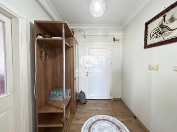 ALYANS'TAN MERKEZİ KONUMDA MASRAFSIZ CEPHELERİ AÇIK GENİŞ M2 3+1