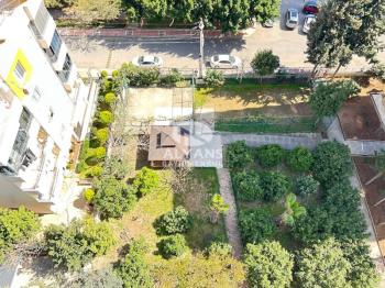 ALYANS'TAN MERKEZİ KONUMDA MASRAFSIZ CEPHELERİ AÇIK GENİŞ M2 3+1