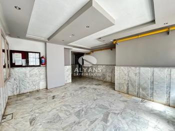 ALYANS'TAN MERKEZİ KONUMDA MASRAFSIZ CEPHELERİ AÇIK GENİŞ M2 3+1