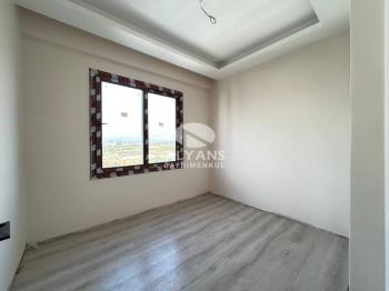 ALYANS'TAN LÜKS SİTE İÇİ KUSURSUZ İŞÇİLİKLİ SIFIR GENİŞ 2+1
