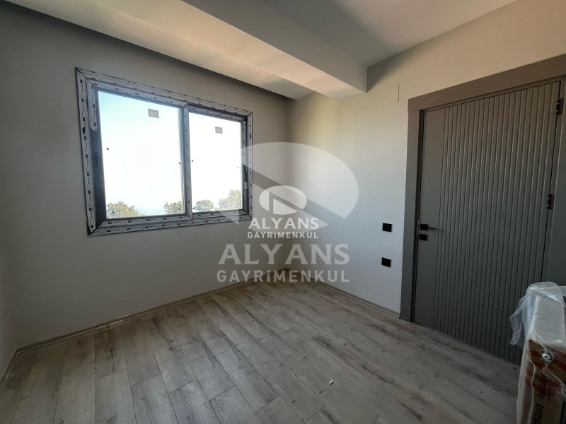 ALYANS'TAN MERKEZİ KONUMDA DENİZE SIFIR LEB-İ DERYA CAZİP 1+1