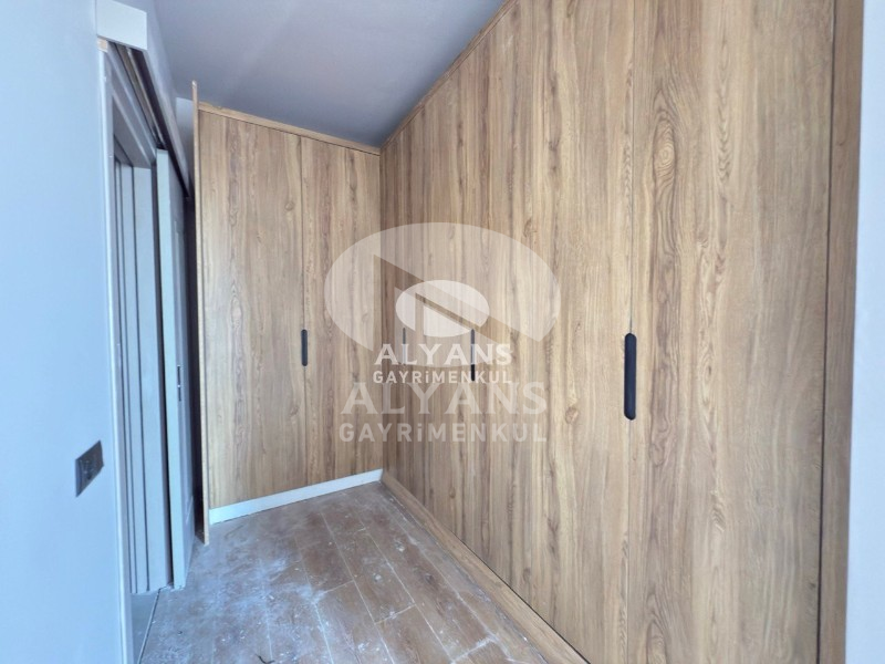 ALYANS'TAN KUSURSUZ İŞÇİLİĞİ VE EŞSİZ MANZARASIYLA LÜKS 2+1