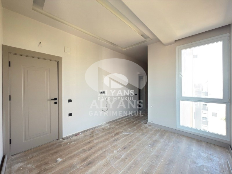 ALYANS'TAN KUSURSUZ İŞÇİLİĞİ VE EŞSİZ MANZARASIYLA LÜKS 2+1