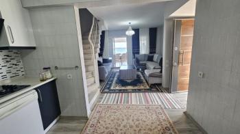 Antre Emlak'tan Satılık Çeşme Dalyan'da Denize Sıfır Tripleks 4+1 Villa
