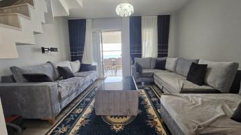 Antre Emlak'tan Satılık Çeşme Dalyan'da Denize Sıfır Tripleks 4+1 Villa