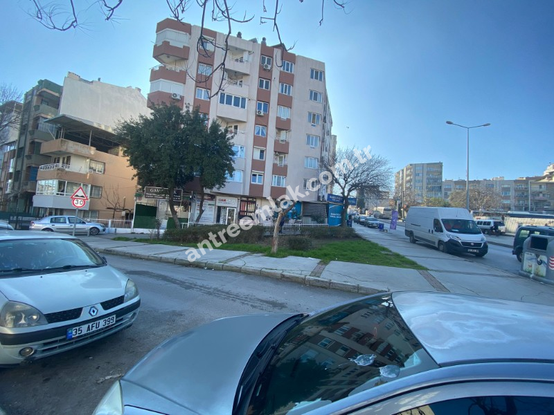 AntrenEmlak'tan Satılık Bozyaka Hastanesi Karşısı Eskiizmir Caddesi Yanı 50 M2  Dükkan