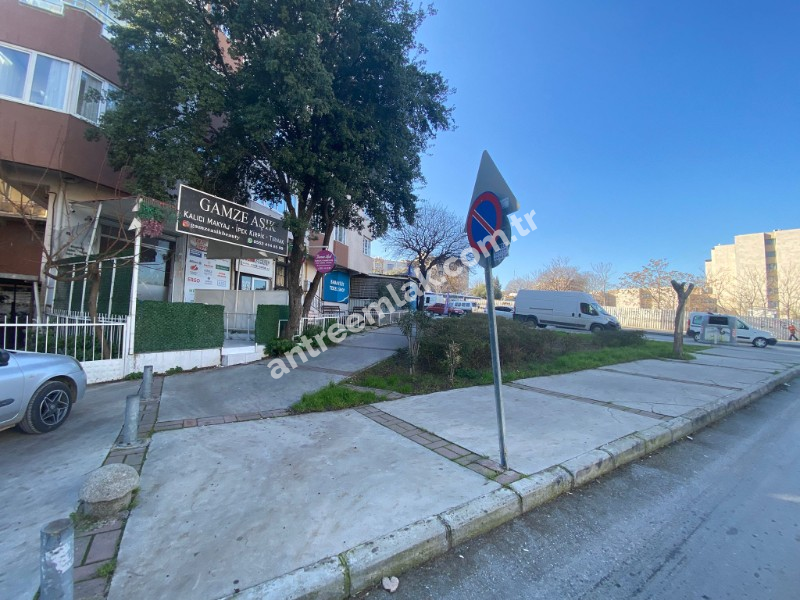 AntrenEmlak'tan Satılık Bozyaka Hastanesi Karşısı Eskiizmir Caddesi Yanı 50 M2  Dükkan