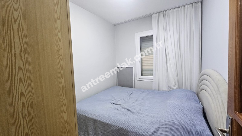 Antre Emlak'tan Satılık Çeşme Dalyan'da Denize Sıfır Tripleks 4+1 Villa
