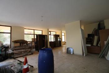 ASLAN'DAN CEVAT KUTLU CADDESİ ÜZERİ SATILIK 100 M2 DÜKKAN