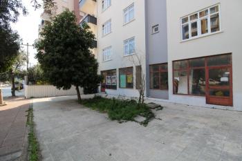 ASLAN'DAN CEVAT KUTLU CADDESİ ÜZERİ SATILIK 100 M2 DÜKKAN