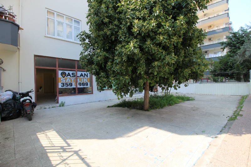 ASLAN'DAN CEVAT KUTLU CADDESİ ÜZERİ SATILIK 100 M2 DÜKKAN