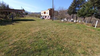 BEŞİKDÜZÜ VARDALLI'DA SATILIK 8.200 M2 BAHÇE