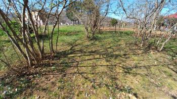 BEŞİKDÜZÜ VARDALLI'DA SATILIK 8.200 M2 BAHÇE