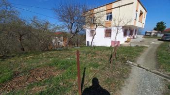 BEŞİKDÜZÜ VARDALLI'DA SATILIK 8.200 M2 BAHÇE