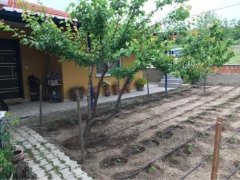 Balıkesir Gönen'de Müstakil Bahçeli 3+1 Verandalı Sakin Huzurlu Köy Evi