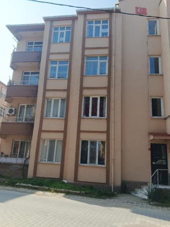  Gönen Merkezde Köşe Konumlu 3+1 Fırsat Dairesi! Ön Cephe, Karanlık Oda Yok!