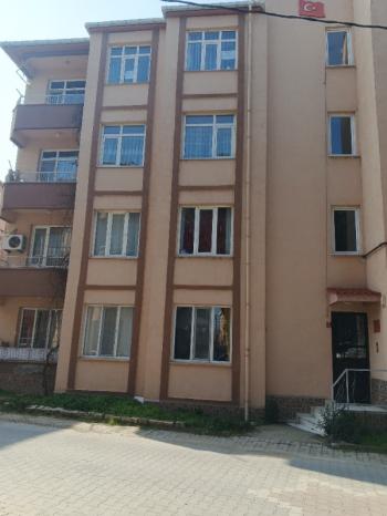  Gönen Merkezde Köşe Konumlu 3+1 Fırsat Dairesi! Ön Cephe, Karanlık Oda Yok!
