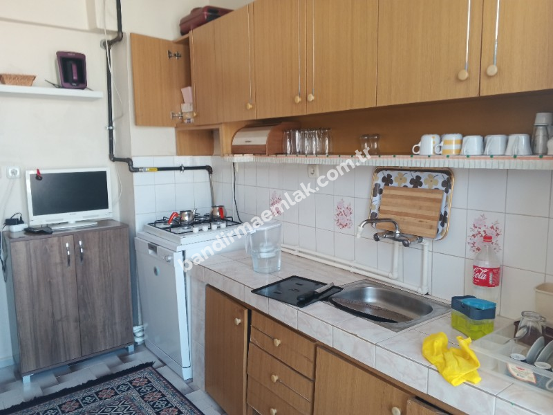  Gönen Merkezde Köşe Konumlu 3+1 Fırsat Dairesi! Ön Cephe, Karanlık Oda Yok!
