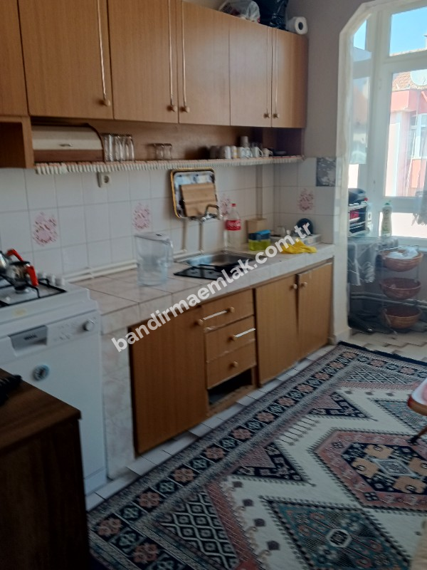  Gönen Merkezde Köşe Konumlu 3+1 Fırsat Dairesi! Ön Cephe, Karanlık Oda Yok!