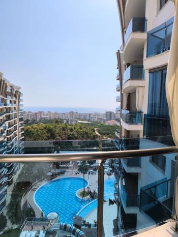 ALANYA MAHMUTLAR AZURA PARK KİRALIK EŞYALI 1+1 