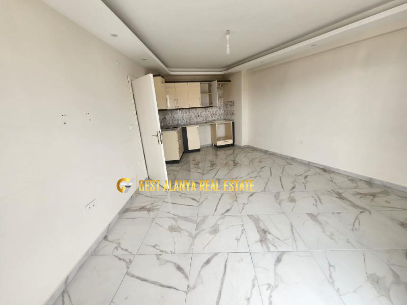 ALANYA MAHMUTLAR SARIHASANLI CADDESİ 2+1 BOŞ 90M2 KUZEY CEPHE 13.000TL