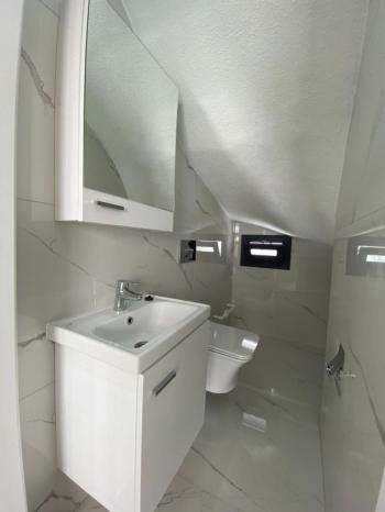 Satılık Efeler Mahallesin de Ak Deniz Sitesi Mevkiin 3+1 Ayrı Mutfak Havuzlu Otoparklı Bahçeli EK-1268