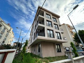 EFELER MAHALLESİN DE KÖŞE BAŞI SIFIR YAPI 1+1 SAILIK DAİRE  ( EK : 1274)