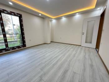 EFELER MAHALLESİN DE KÖŞE BAŞI SIFIR YAPI 1+1 SAILIK DAİRE  ( EK : 1274)