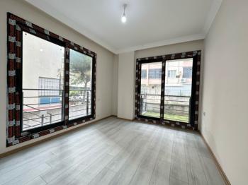 EFELER MAHALLESİN DE KÖŞE BAŞI SIFIR YAPI 1+1 SAILIK DAİRE  ( EK : 1274)