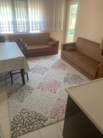 Altınkum mh. denize yakın 2+1 orta kat ön cephe Eşyalı Arakat Daire ! EK -1300