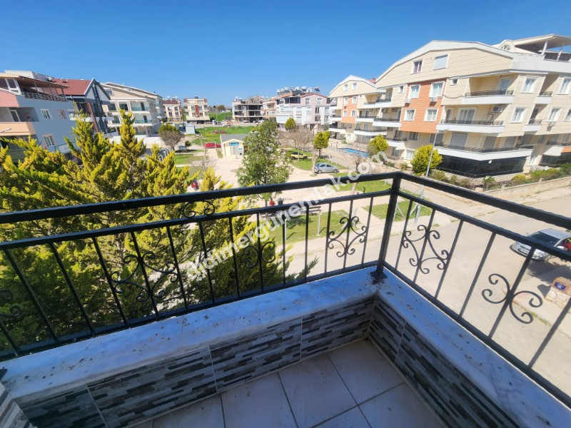 EFELER  MAHALLESİN DE ALIŞVERİŞ MERKEZİNE YAKIN 3+1 AYRI MUTFAK KATTA DUBLEKS DAİRE ( ek: 1271 )