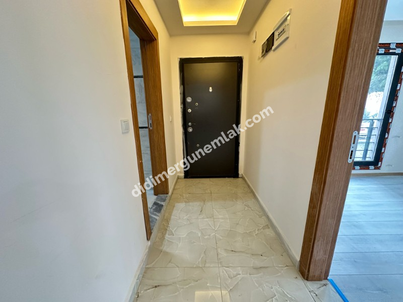 EFELER MAHALLESİN DE KÖŞE BAŞI SIFIR YAPI 1+1 SAILIK DAİRE  ( EK : 1274)