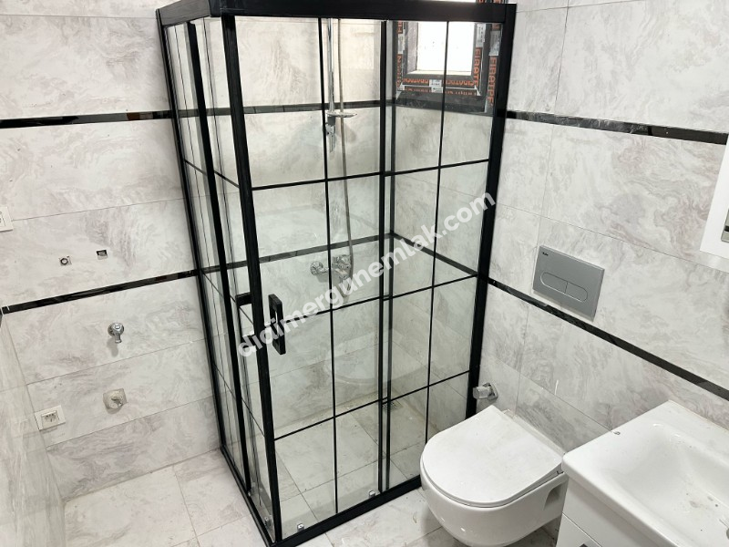 EFELER MAHALLESİN DE KÖŞE BAŞI SIFIR YAPI 1+1 SAILIK DAİRE  ( EK : 1274)