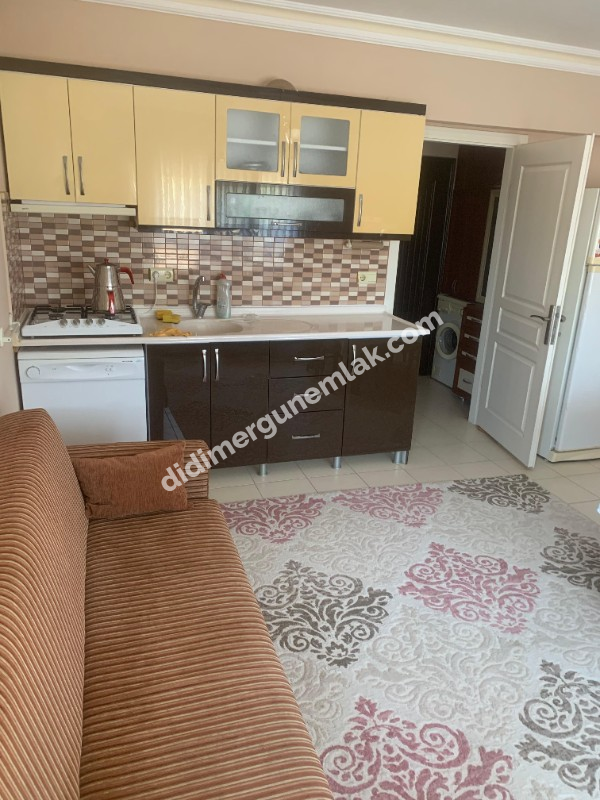 Altınkum mh. denize yakın 2+1 orta kat ön cephe Eşyalı Arakat Daire ! EK -1300