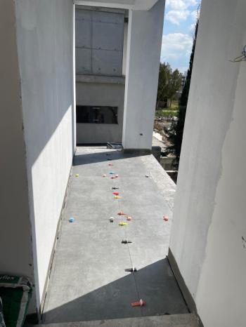 Lefkoşa Gönyeli Bölgesinde Aytan Market Yanı SIFIR BAHÇELİ ZEMİN KAT 3+1 SATILIK DAİRE