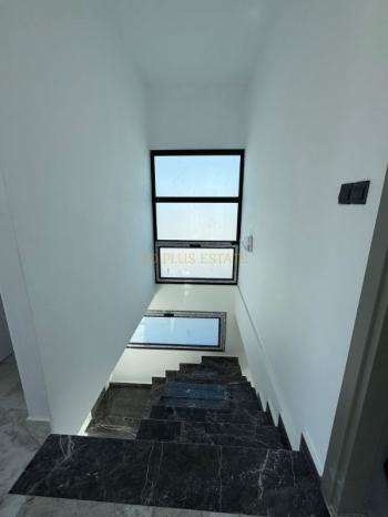 Girne Lapta Bölgesinde Satılık SIFIR HAVUZLU 3+1 VİLLALAR