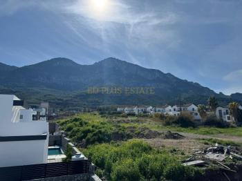 Girne Lapta Bölgesinde Satılık SIFIR HAVUZLU 3+1 VİLLALAR