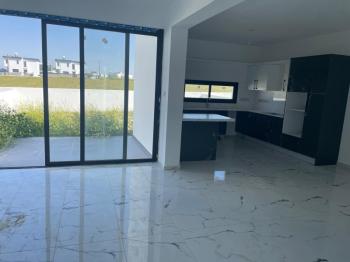 Lefkoşa Alayköy Bölgesinde SATILIK 4+1 SIFIR VİLLA - Araç Takası Kabul Edilir