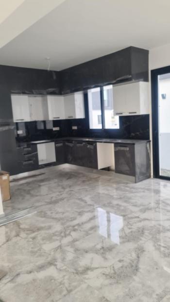 Lefkoşa Yenikent Bölgesinde SATILIK HEMEN TESLİM 3+1 VİLLA