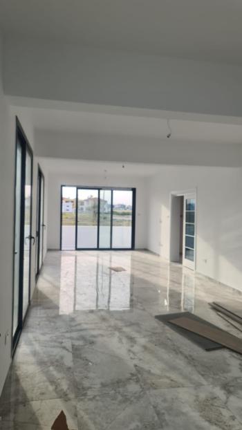 Lefkoşa Yenikent Bölgesinde SATILIK HEMEN TESLİM 3+1 VİLLA