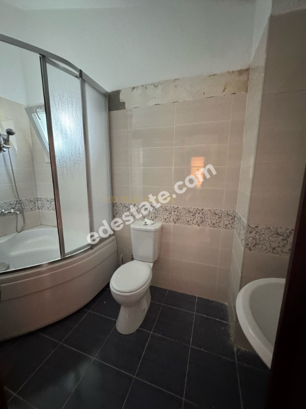 Girne Boğaz Bölgesinde Satılık 3+1 VİLLA 