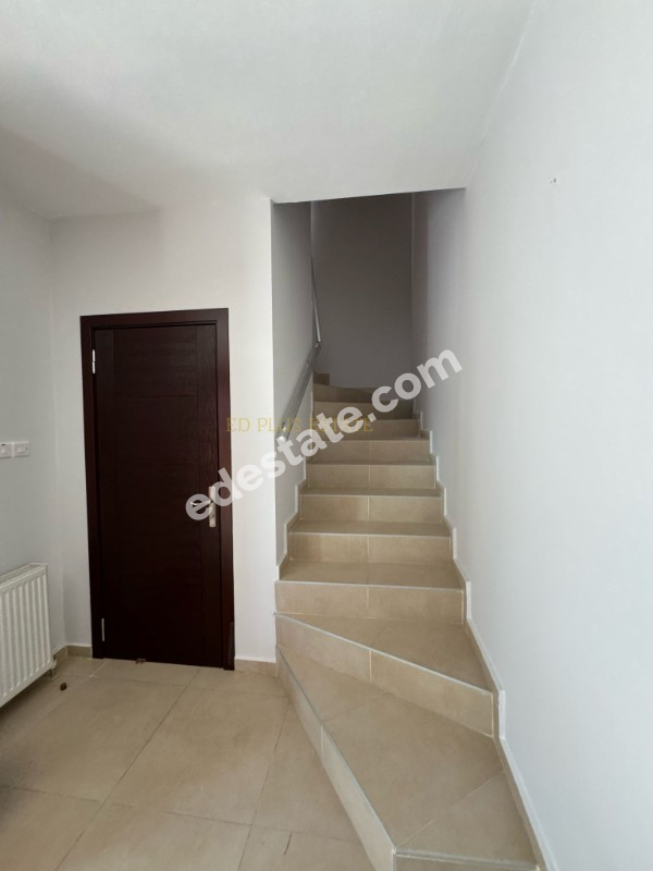 Girne Boğaz Bölgesinde Satılık 3+1 VİLLA 