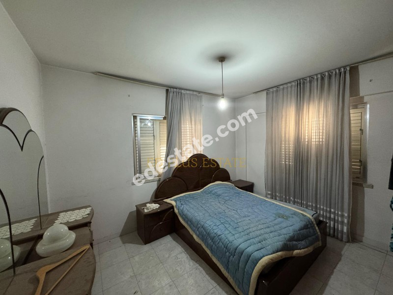 Lefkoşa Ortaköy'de Ana Cadde Üzerinde Satılık 3+1  Daire