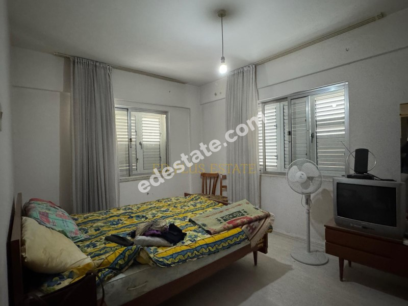 Lefkoşa Ortaköy'de Ana Cadde Üzerinde Satılık 3+1  Daire