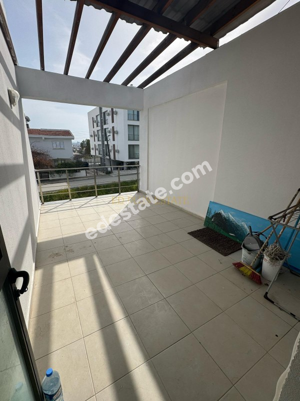 Lefkoşa Hamitköy'de Full Eşyalı Kiralık 3+1 Penthouse Daire