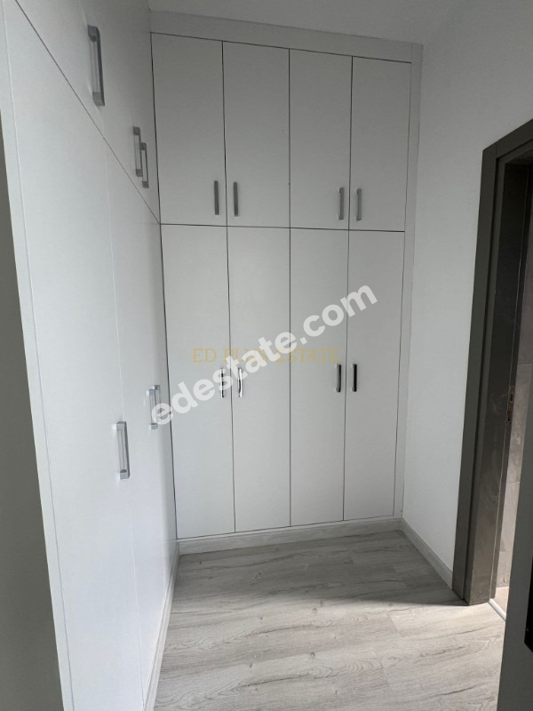 Girne Lapta Bölgesinde Satılık SIFIR HAVUZLU 3+1 VİLLALAR